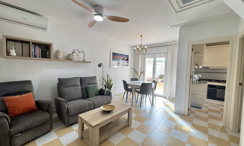 4 camera da letto Villa in vendita in Torrevieja con garage - 398.995 € (Rif: 10071315)