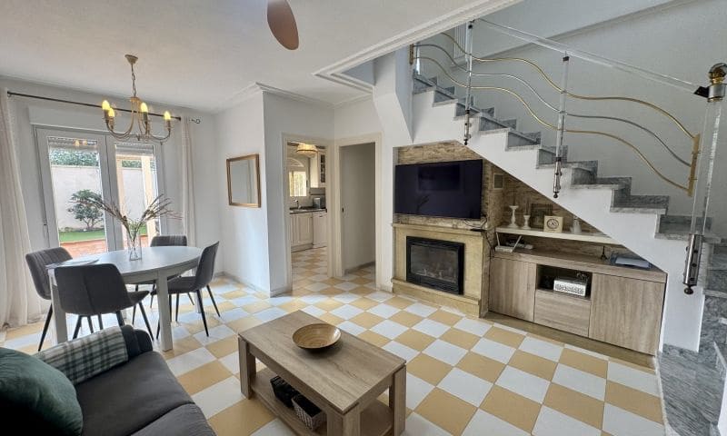 4 camera da letto Villa in vendita in Torrevieja con garage - 398.995 € (Rif: 10071315)