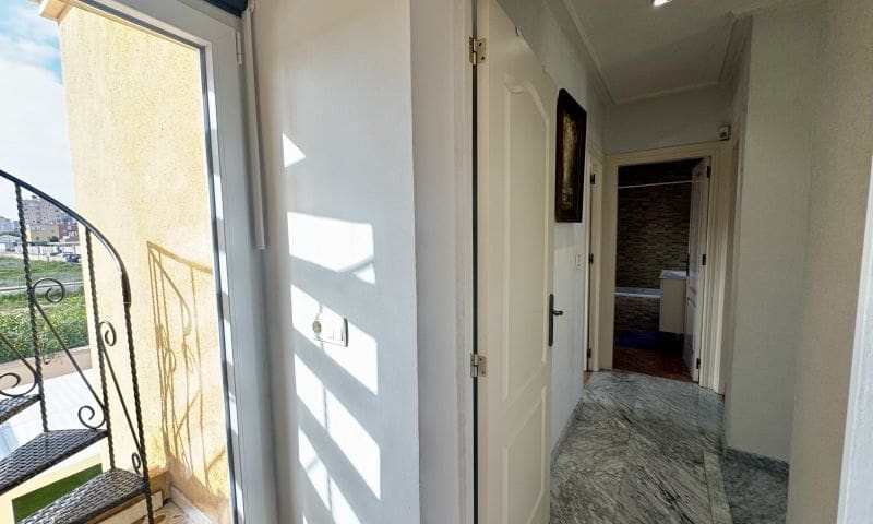 4 camera da letto Villa in vendita in Torrevieja con garage - 398.995 € (Rif: 10071315)