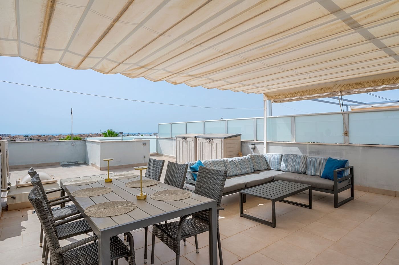 2 soverom Bungalow til salgs i Orihuela Costa med svømmebasseng garasje - € 289 000 (Ref: 10071323)