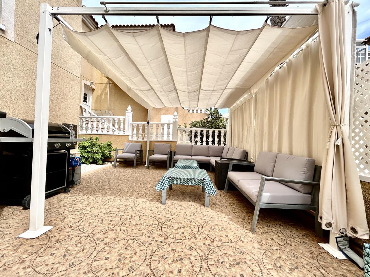 5 sypialnia Willa na sprzedaż w Villamartin z garażem - 269 000 € (Ref: 10071351)
