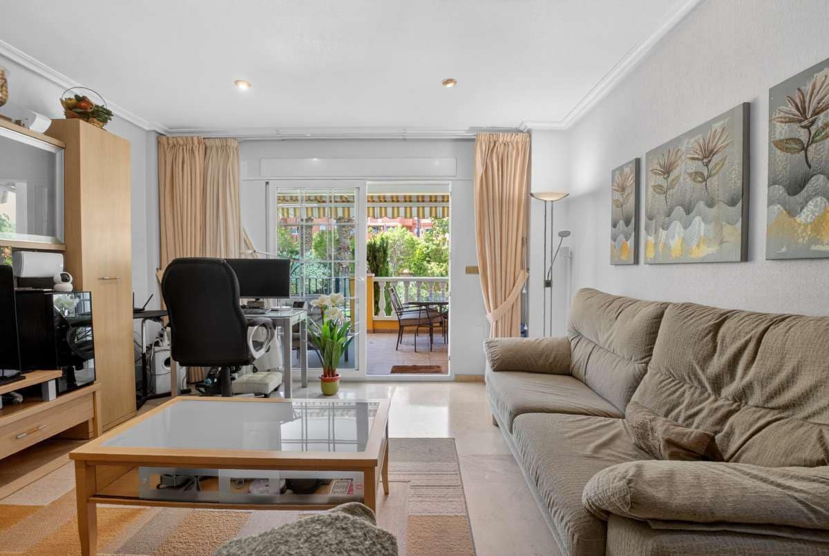 2 sovrum Lägenhet till salu i Cabo Roig med pool - 317 550 € (Ref: 10071367)