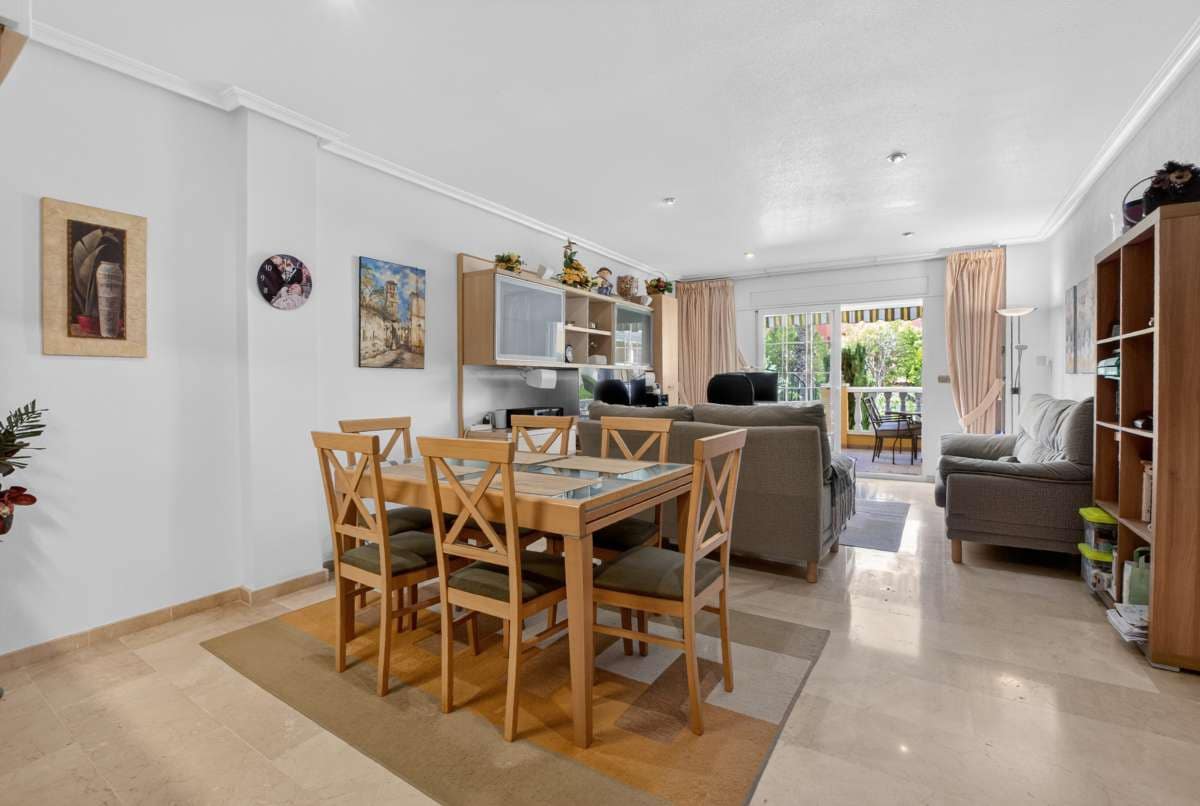 2 sovrum Lägenhet till salu i Cabo Roig med pool - 317 550 € (Ref: 10071367)