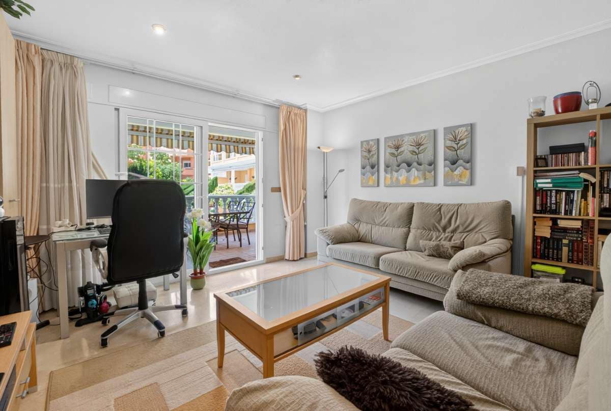 2 sovrum Lägenhet till salu i Cabo Roig med pool - 317 550 € (Ref: 10071367)