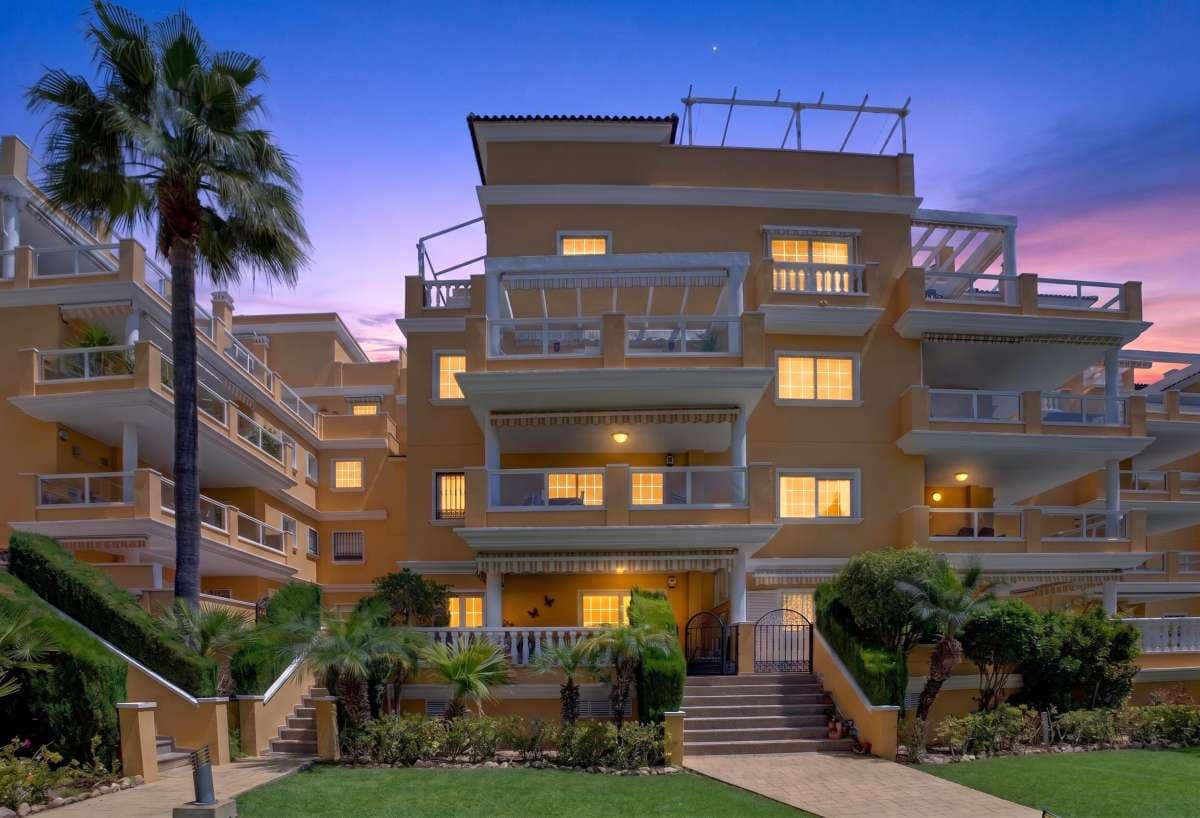 2 sovrum Lägenhet till salu i Cabo Roig med pool - 317 550 € (Ref: 10071367)