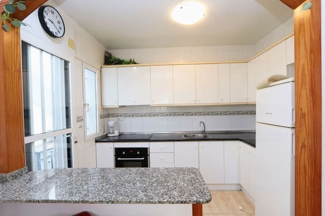 Pareado de 3 habitaciones en La Zenia, Orihuela en venta con piscina garaje - 280.000 € (Ref: 10071373)