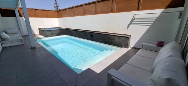 4 camera da letto Villa in vendita in Corralejo, La Oliva con piscina garage - 570.000 € (Rif: 10071375)