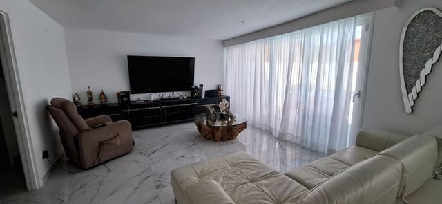 4 camera da letto Villa in vendita in Corralejo, La Oliva con piscina garage - 570.000 € (Rif: 10071375)