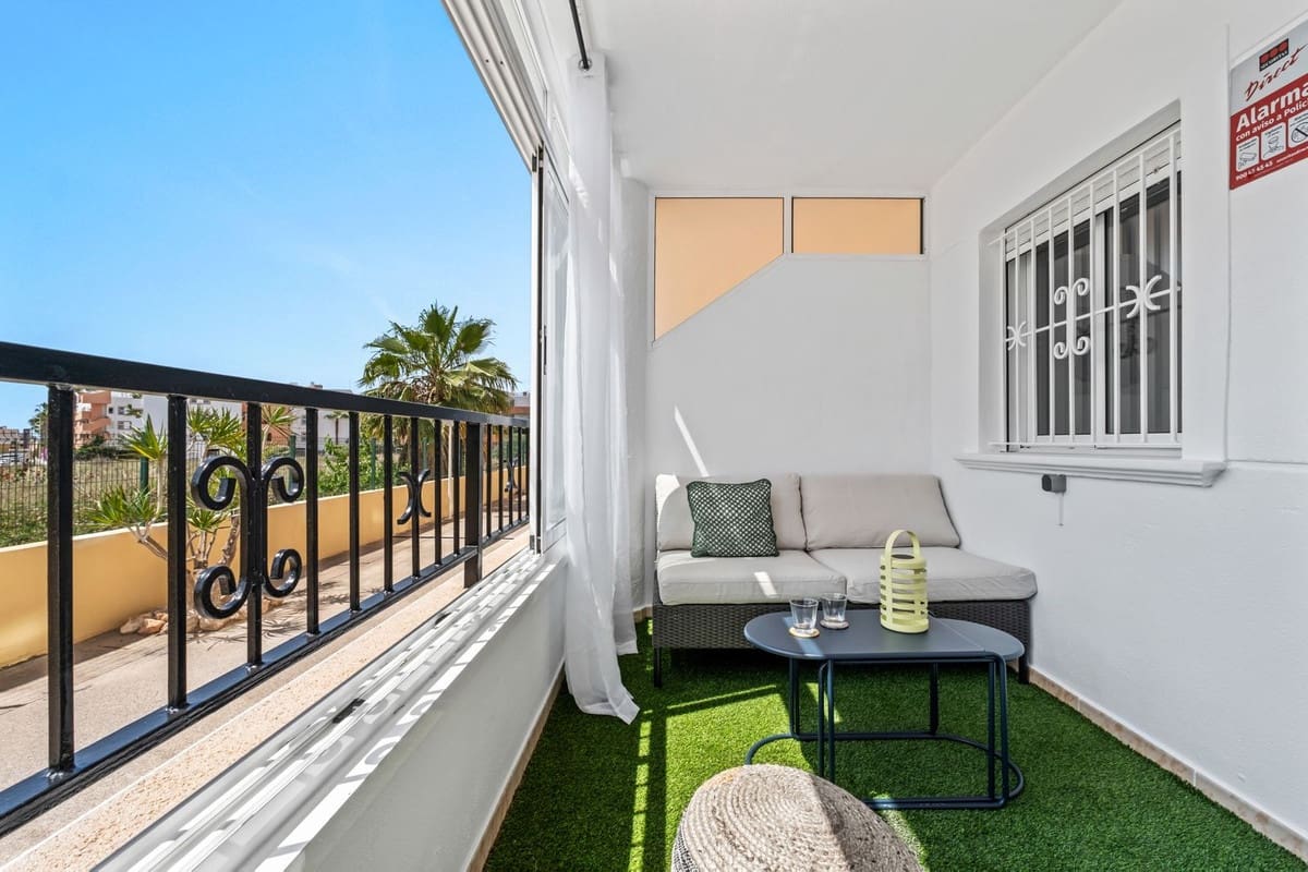 2 Zimmer Apartment zu verkaufen in Playa Flamenca mit Pool - 194.800 € (Ref: 10071434)