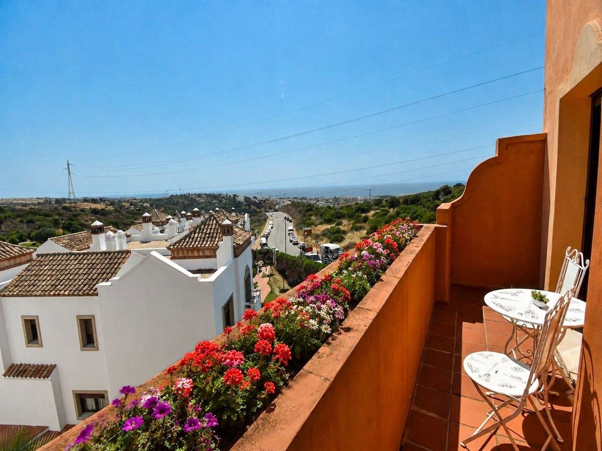3 soverom Kjedet enebolig til salgs i Estepona med svømmebasseng garasje - € 469 000 (Ref: 10071438)