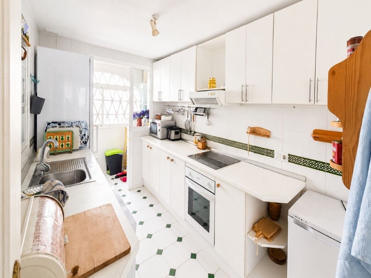 5 Zimmer Haus zu verkaufen in Fuengirola mit Pool Garage - 470.000 € (Ref: 10071456)