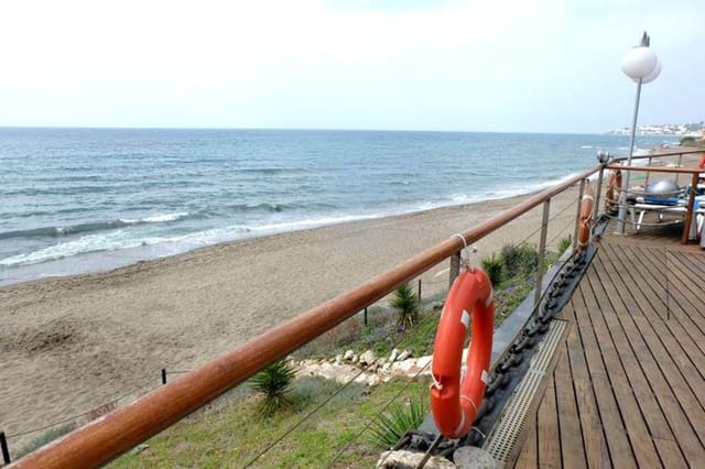 6 sypialnia Willa na sprzedaż w La Cala de Mijas, Mijas z basenem garażem - 3 500 000 € (Ref: 10071471)