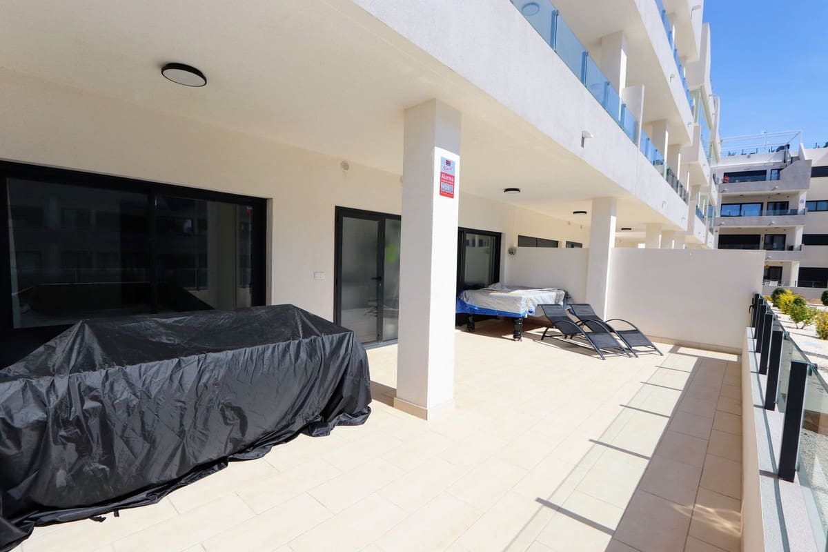 3 bedroom Apartment for sale in Villamartin with pool garage - € 320,000 (Ref: 10071475)