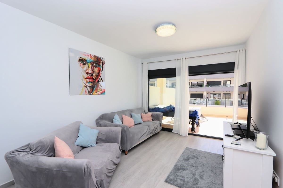 3 bedroom Apartment for sale in Villamartin with pool garage - € 320,000 (Ref: 10071475)