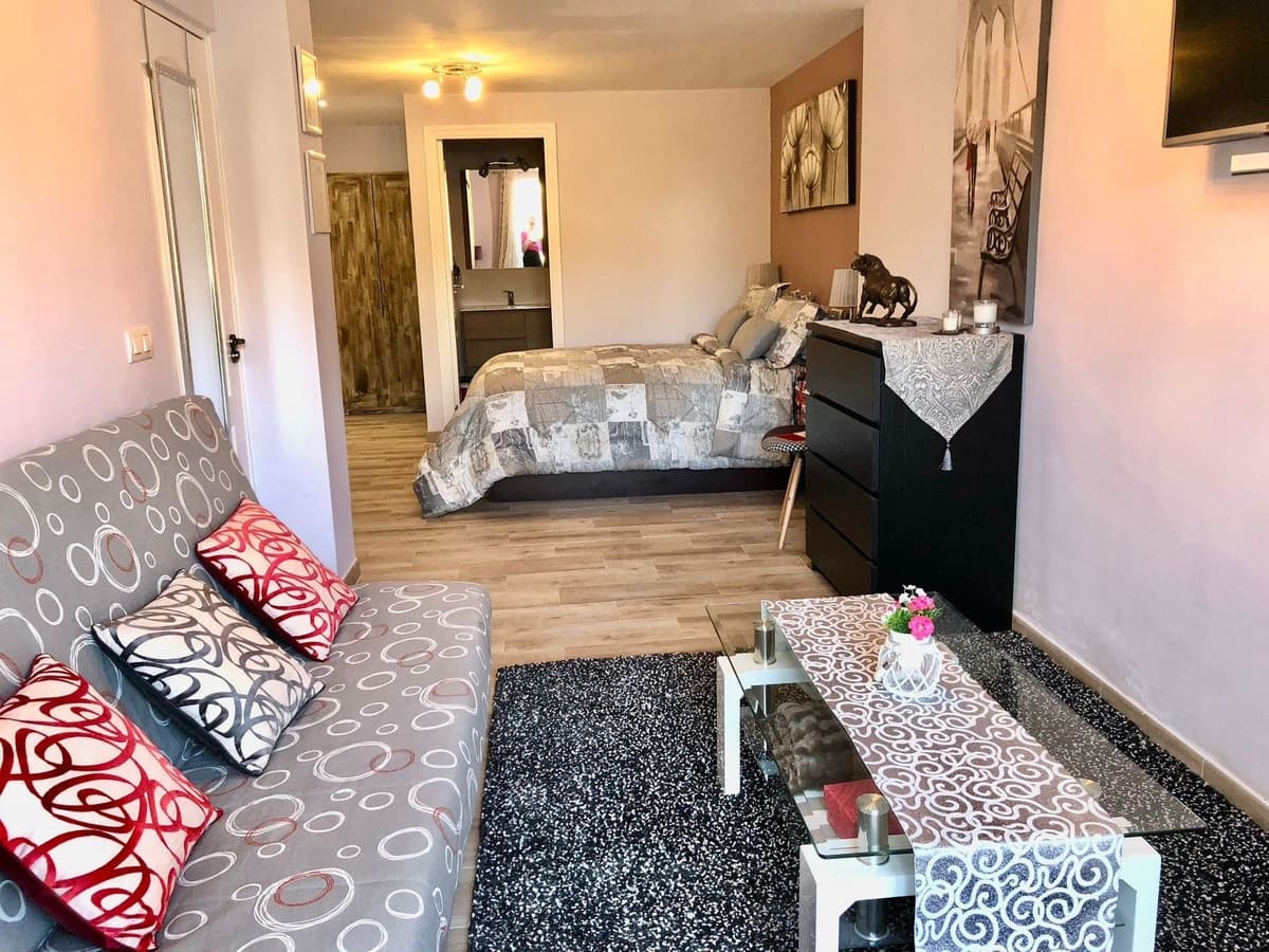 8 soverom Villa til salgs i Mijas Costa med svømmebasseng garasje - € 1 795 000 (Ref: 10071480)
