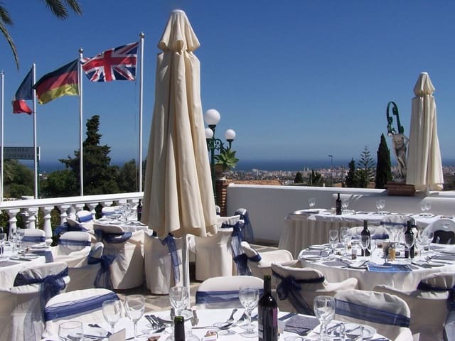 Restauracja lub bar na sprzedaż w Mijas Costa, Mijas z basenem - 1 200 000 € (Ref: 10071482)