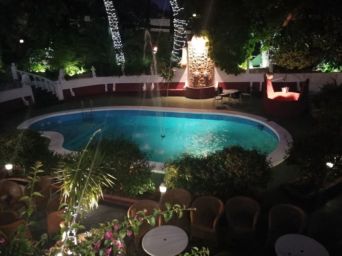 Restaurant/Bar til salgs i Mijas med svømmebasseng garasje - € 1 200 000 (Ref: 10071486)