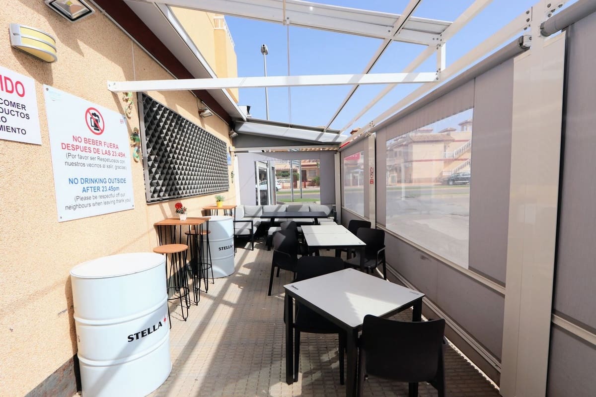 Restaurant/Bar til salg i San Pedro del Pinatar - € 390.000 (Ref: 10071497)
