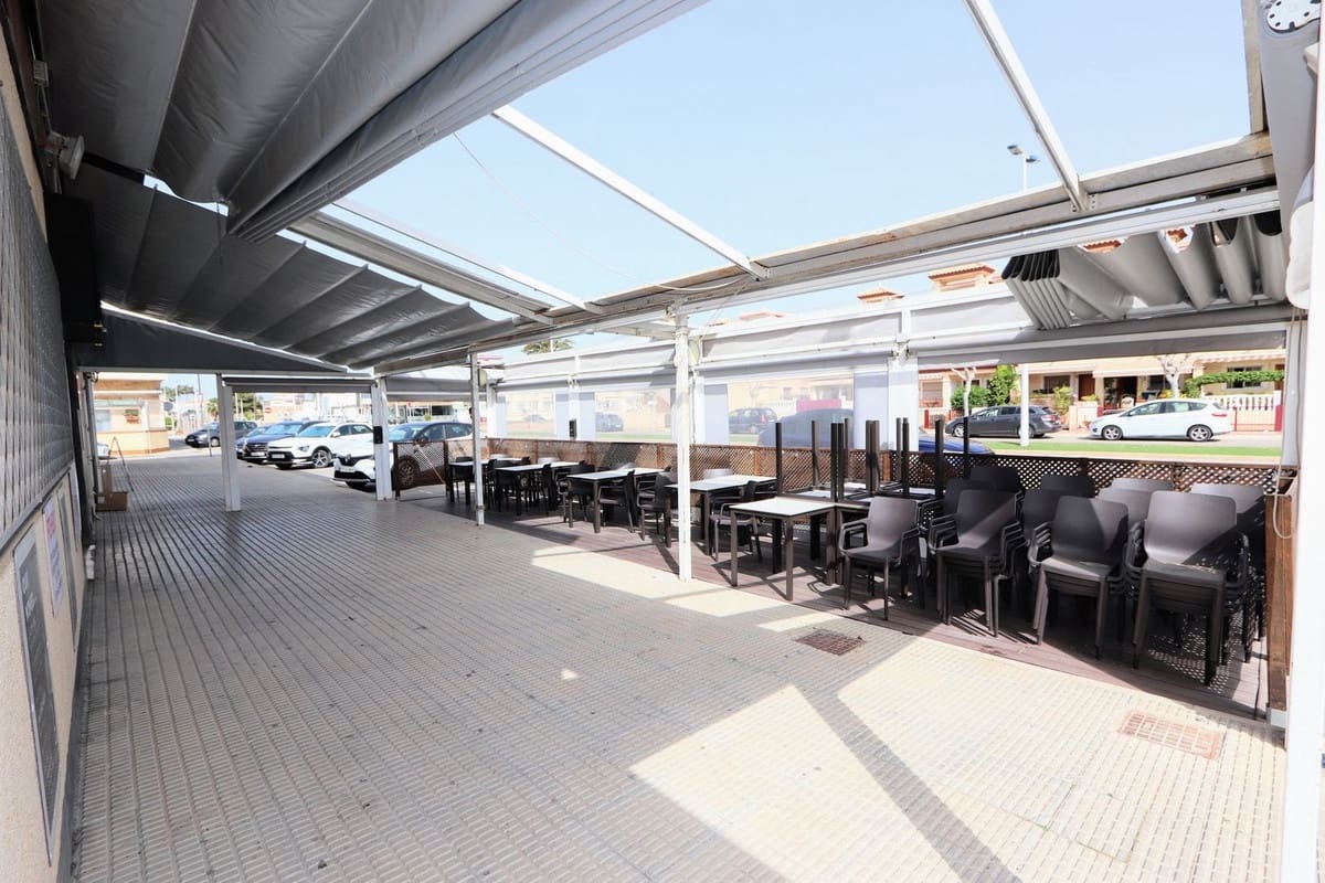Restaurant/Bar til salg i San Pedro del Pinatar - € 390.000 (Ref: 10071497)