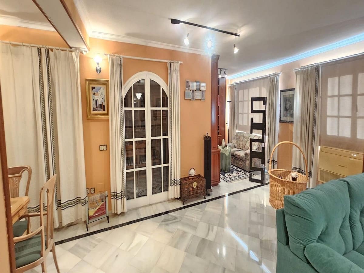 5 Zimmer Apartment zu verkaufen in Fuengirola mit Pool Garage - 742.000 € (Ref: 10071506)