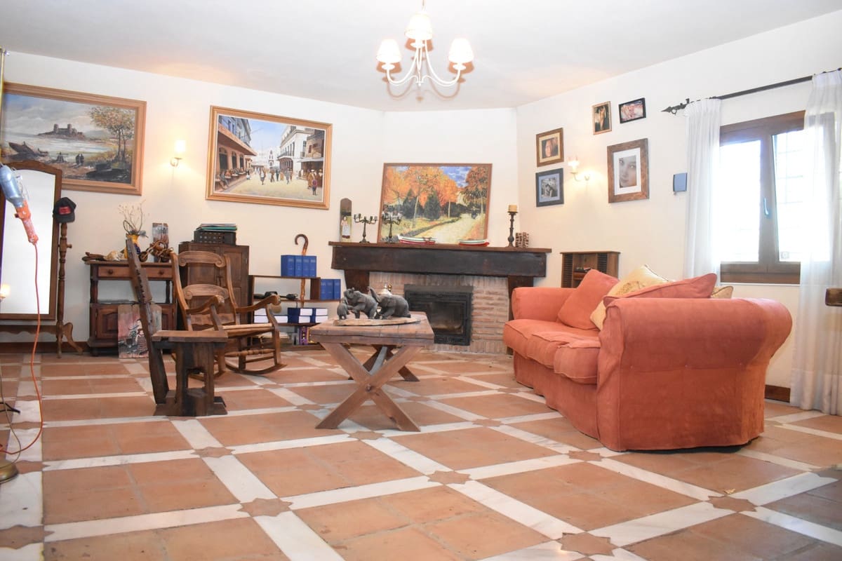 Chalet de 4 habitaciones en Mijas Costa en venta con piscina garaje - 1.195.000 € (Ref: 10071510)