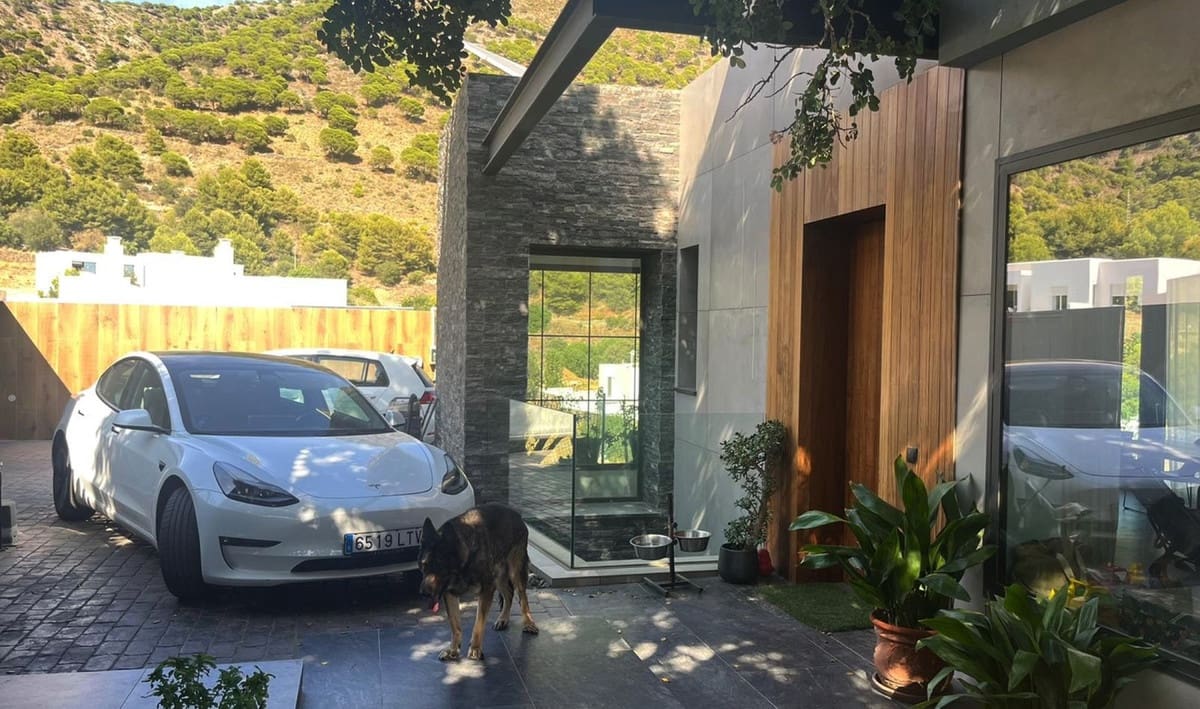 5 makuuhuone Huvila myytävänä paikassa Mijas Costa mukana uima-altaan 
autotalli - 1 600 000 € (Ref: 10071513)