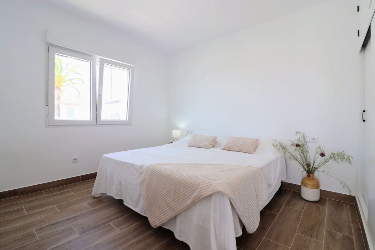 3 soverom Villa til salgs i Ciudad Quesada med svømmebasseng garasje - € 249 000 (Ref: 10071518)