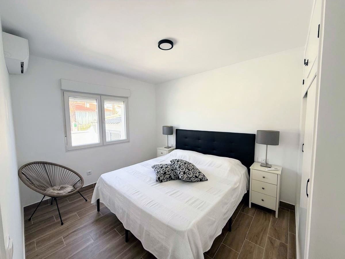 3 soverom Villa til salgs i Ciudad Quesada med svømmebasseng garasje - € 249 000 (Ref: 10071518)