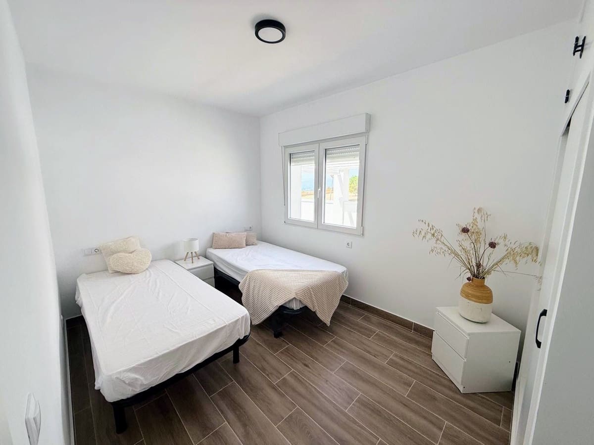 3 soverom Villa til salgs i Ciudad Quesada med svømmebasseng garasje - € 249 000 (Ref: 10071518)