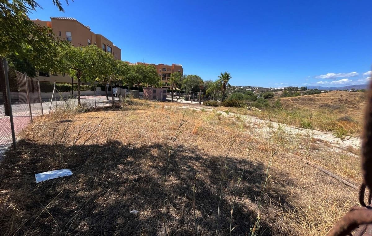 Bouwgrond te koop in Fuengirola - € 350.000 (Ref: 10071532)