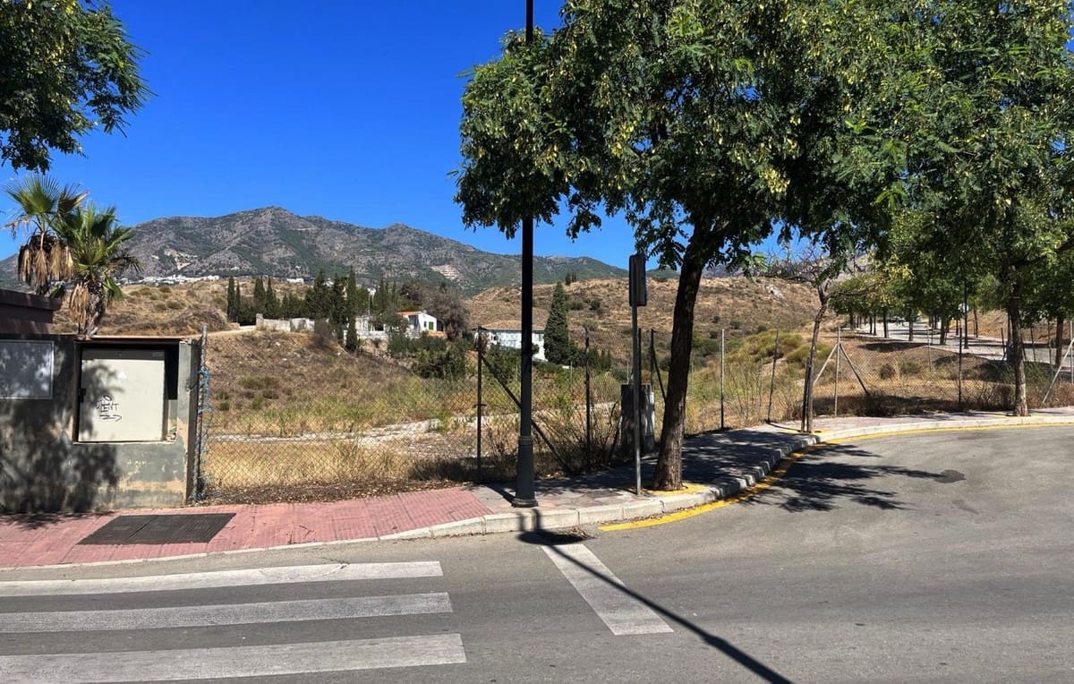Bouwgrond te koop in Fuengirola - € 350.000 (Ref: 10071532)