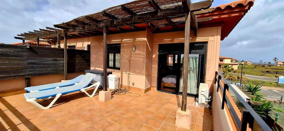 3 sypialnia Willa na sprzedaż w Lajares z basenem - 295 000 € (Ref: 10071536)