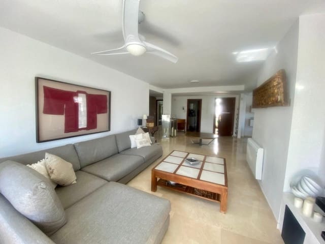 5 sovrum Lägenhet till salu i Guadalmina Baja, Marbella med pool - 750 000 € (Ref: 10071539)