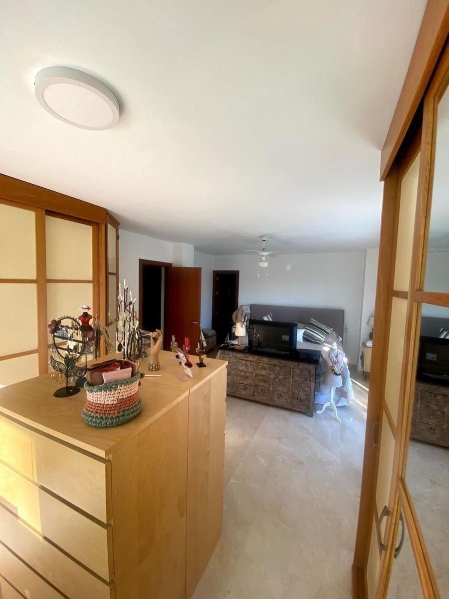 5 sovrum Lägenhet till salu i Guadalmina med pool - 750 000 € (Ref: 10071539)