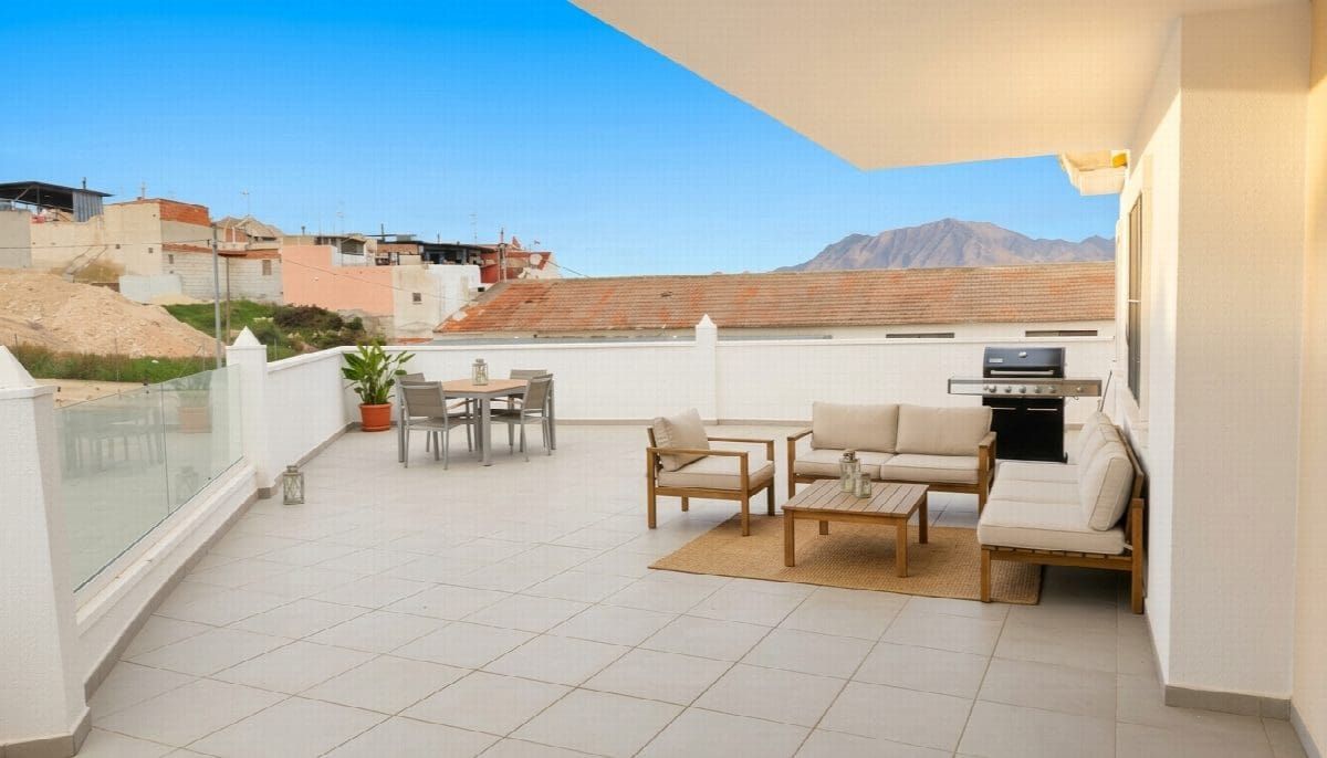 2 bedroom Apartment for sale in Bigastro with pool garage - € 174,900 (Ref: 10071560)