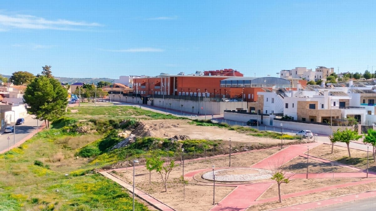 2 bedroom Apartment for sale in Bigastro with pool garage - € 174,900 (Ref: 10071560)