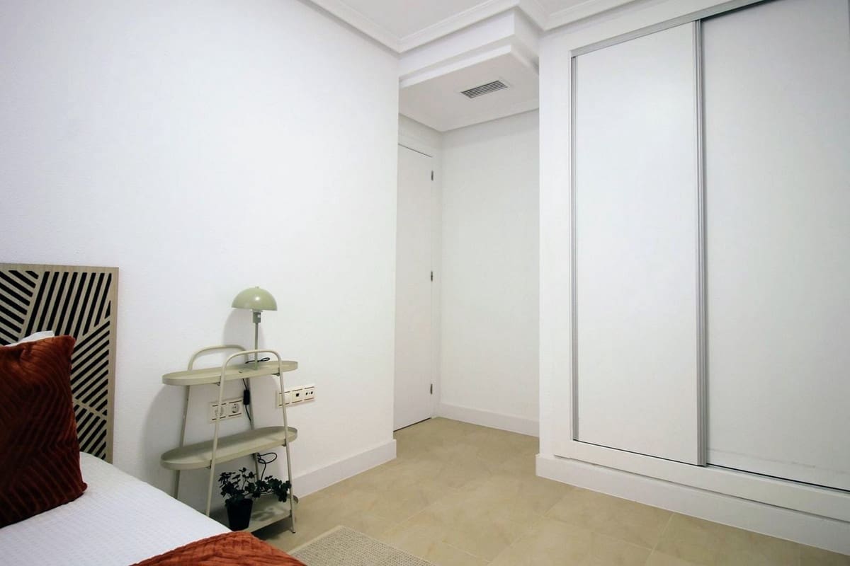 3 slaapkamer Appartement te koop in Torrevieja - € 220.000 (Ref: 10071561)