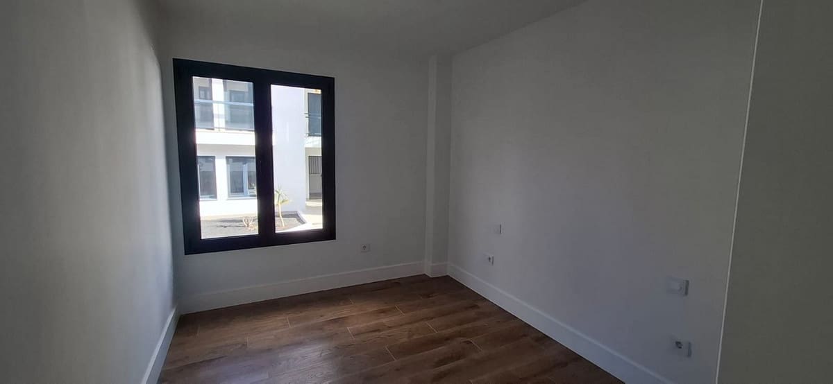 3 chambre Appartement à vendre à Corralejo avec piscine garage - 340 000 € (Ref: 10071569)