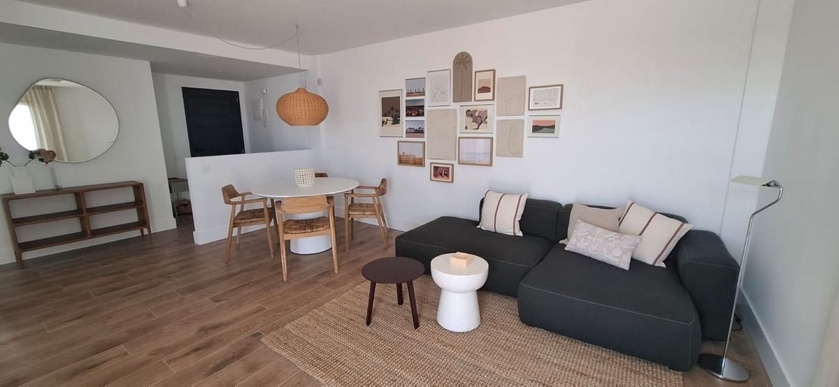 2 soveværelse Lejlighed til salg i Corralejo med swimmingpool garage - € 275.500 (Ref: 10071570)