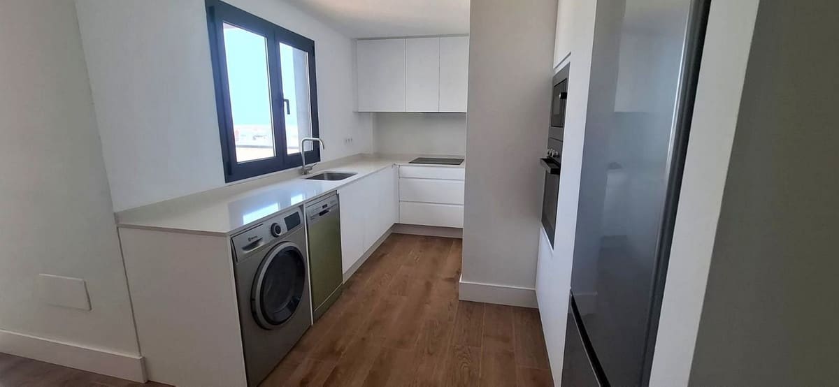 2 soveværelse Lejlighed til salg i Corralejo med swimmingpool garage - € 275.500 (Ref: 10071570)