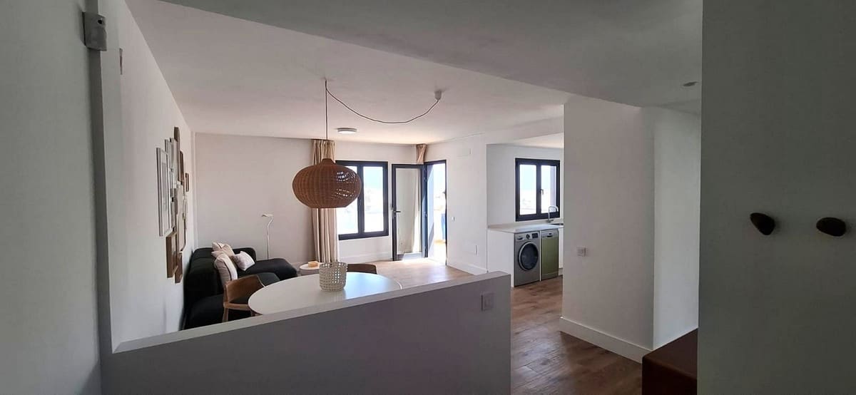 2 soveværelse Lejlighed til salg i Corralejo med swimmingpool garage - € 275.500 (Ref: 10071570)