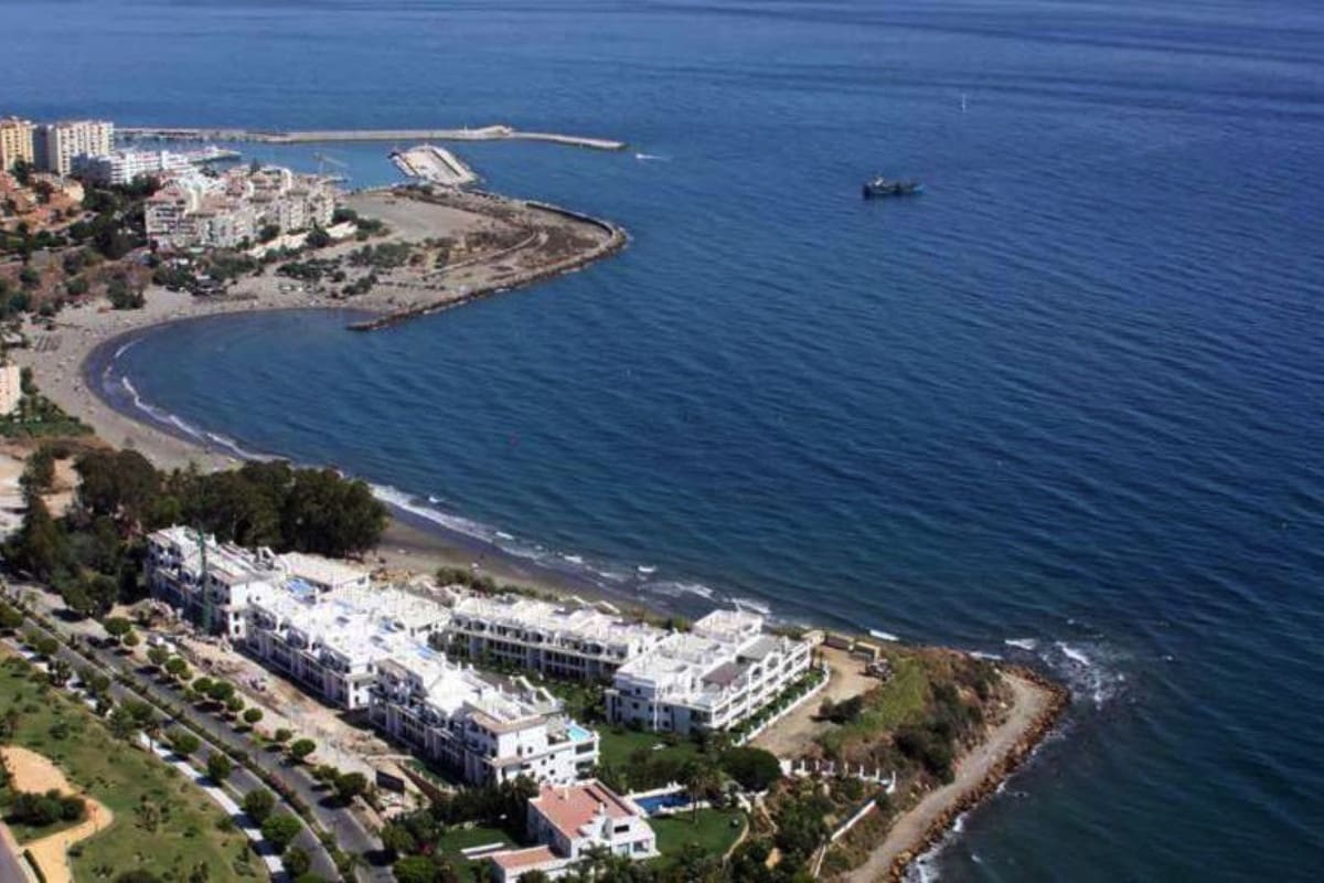 2 chambre Appartement à vendre à Estepona avec piscine - 450 000 € (Ref: 10071576)