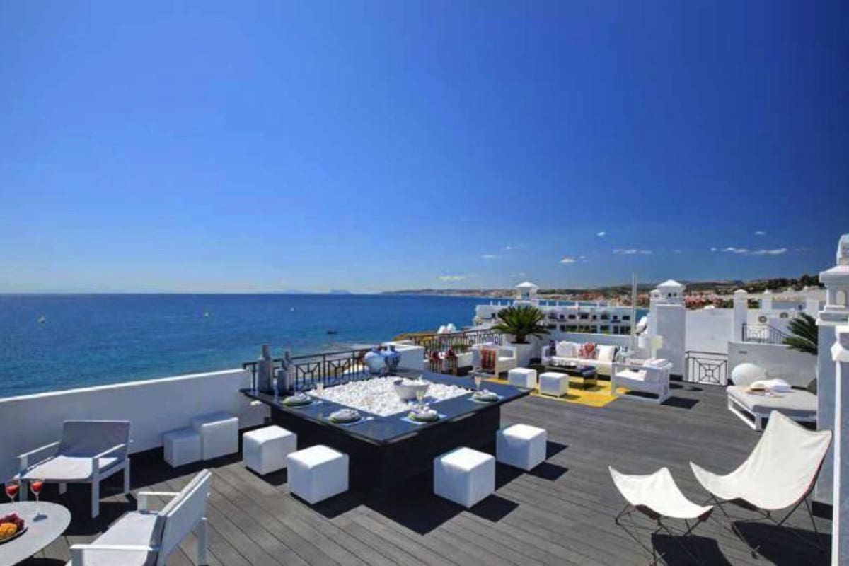 2 chambre Appartement à vendre à Estepona avec piscine - 450 000 € (Ref: 10071576)