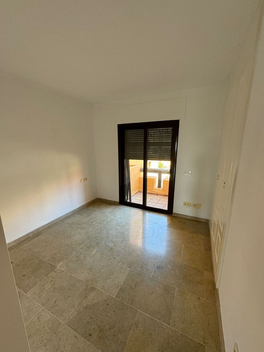 2 sypialnia Apartament na sprzedaż w Manilva z basenem - 290 000 € (Ref: 10071578)