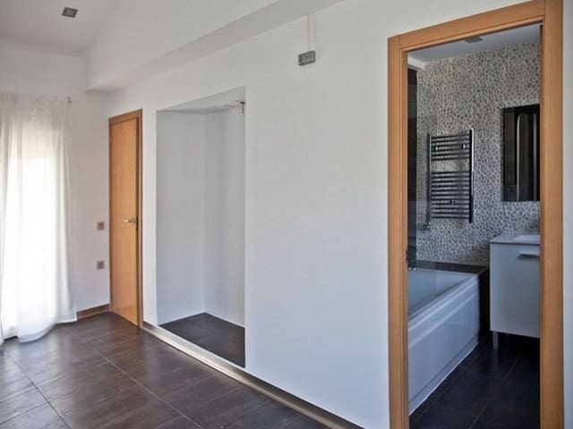 3 Zimmer Haus zu verkaufen in Calahonda, Mijas mit Pool Garage - 495.000 € (Ref: 10071582)