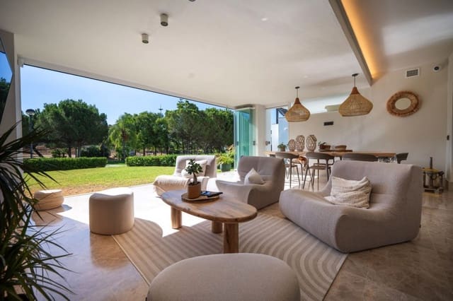 Casa de 3 habitaciones en El Rosario, Marbella en venta con piscina garaje - 1.315.000 € (Ref: 10071583)