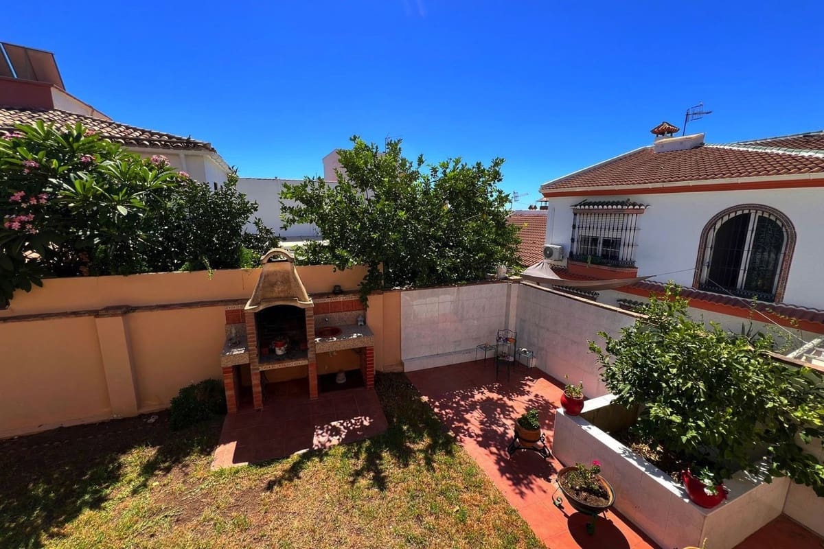 3 chambre Villa/Maison à vendre à Benalmadena avec piscine garage - 890 000 € (Ref: 10071587)