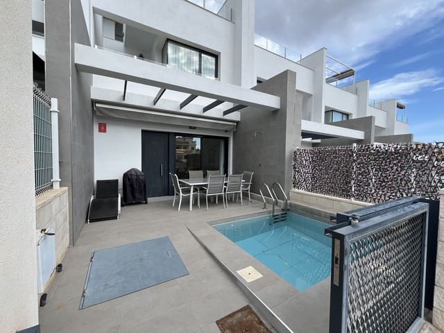 3 makuuhuone Omakotitalo myytävänä paikassa Villamartin, Orihuela mukana uima-altaan - 335 000 € (Ref: 10071598)