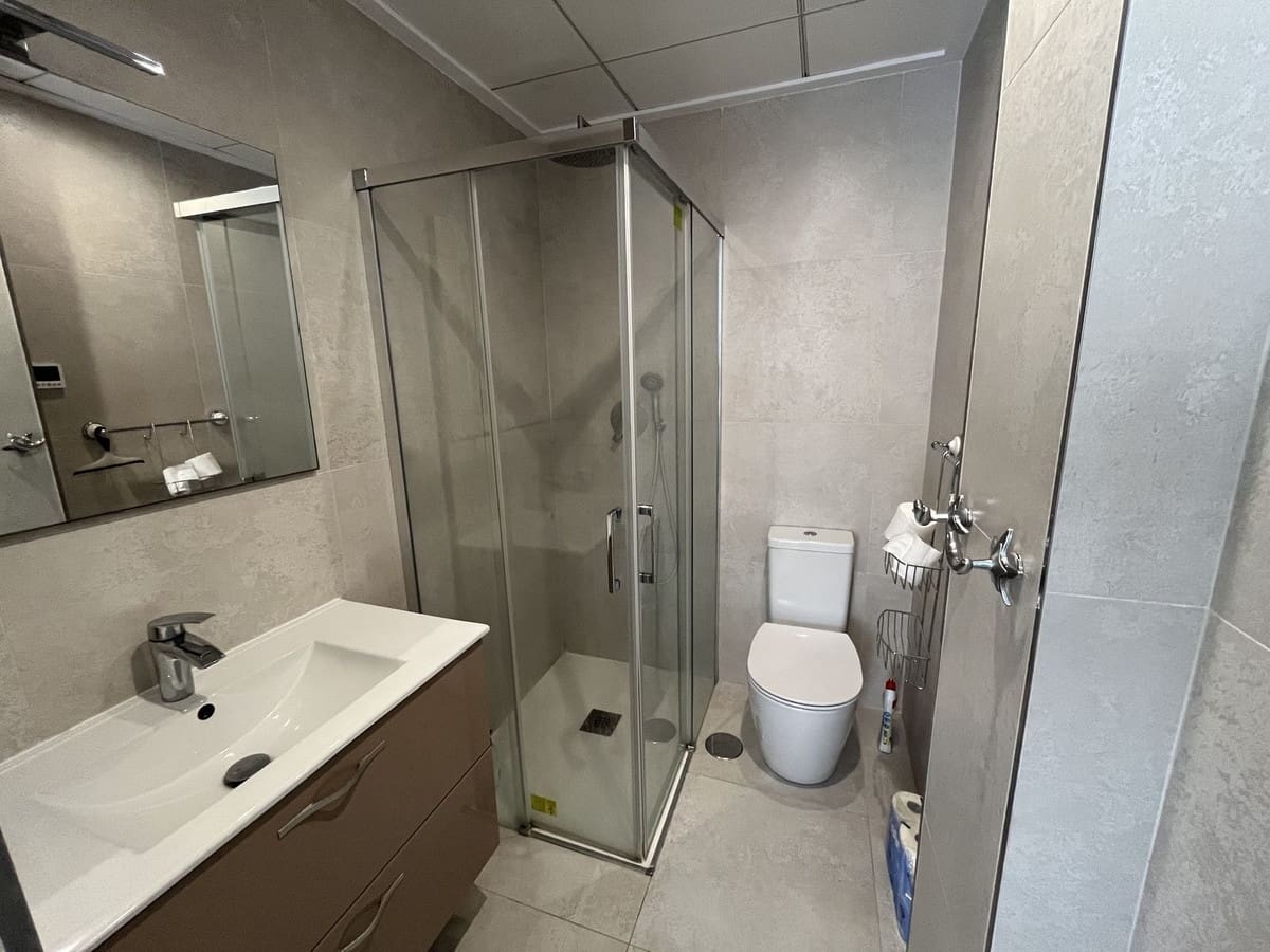 3 makuuhuone Omakotitalo myytävänä paikassa Villamartin mukana uima-altaan - 335 000 € (Ref: 10071598)