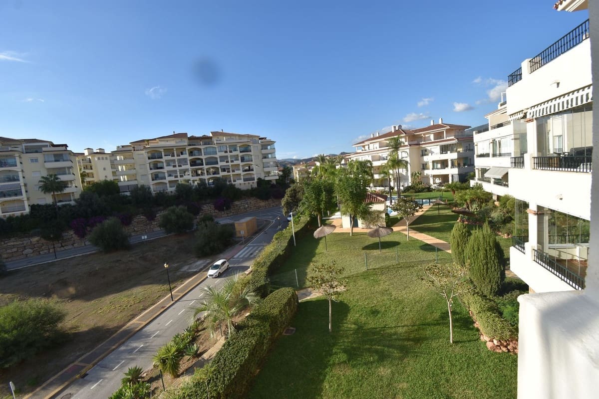 2 bedroom Apartment for sale in La Cala Hills with pool garage - € 340,000 (Ref: 10071603)